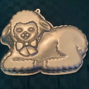 Vintage Wilton Gentle Lamb Aluminum Cake Pan 1990 VGC